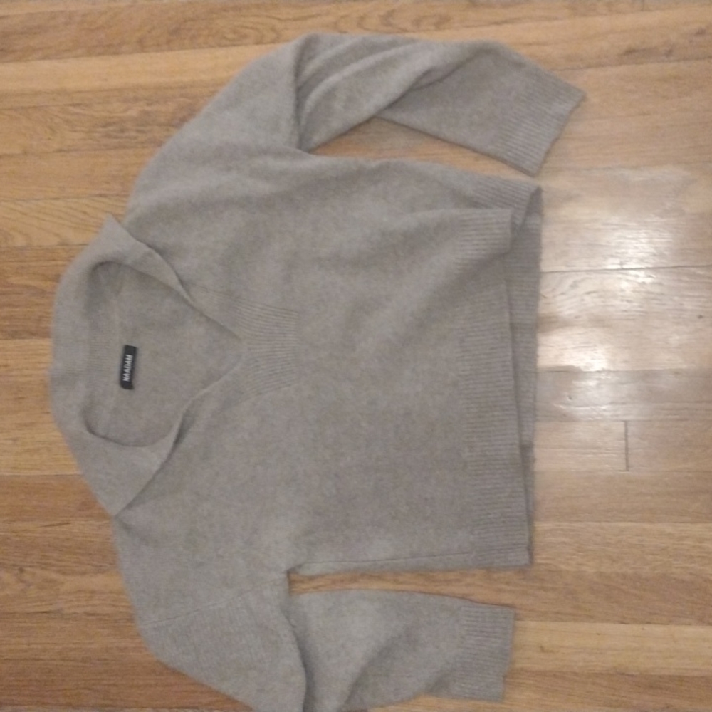 Naadam sweater